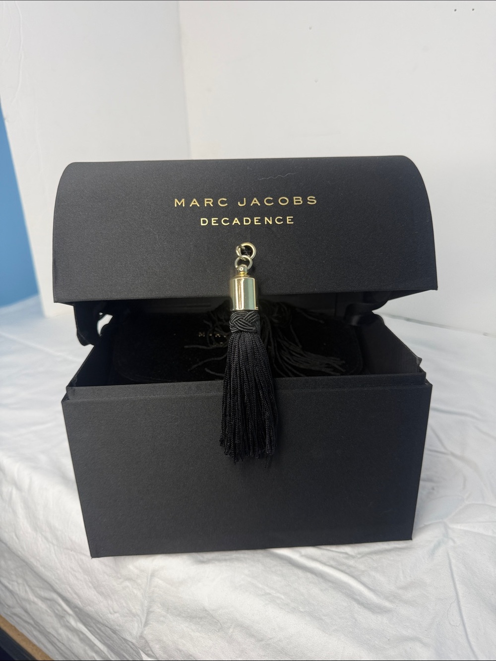 Marc Jacobs Decadence Box and clutch - Picture 5 of 11